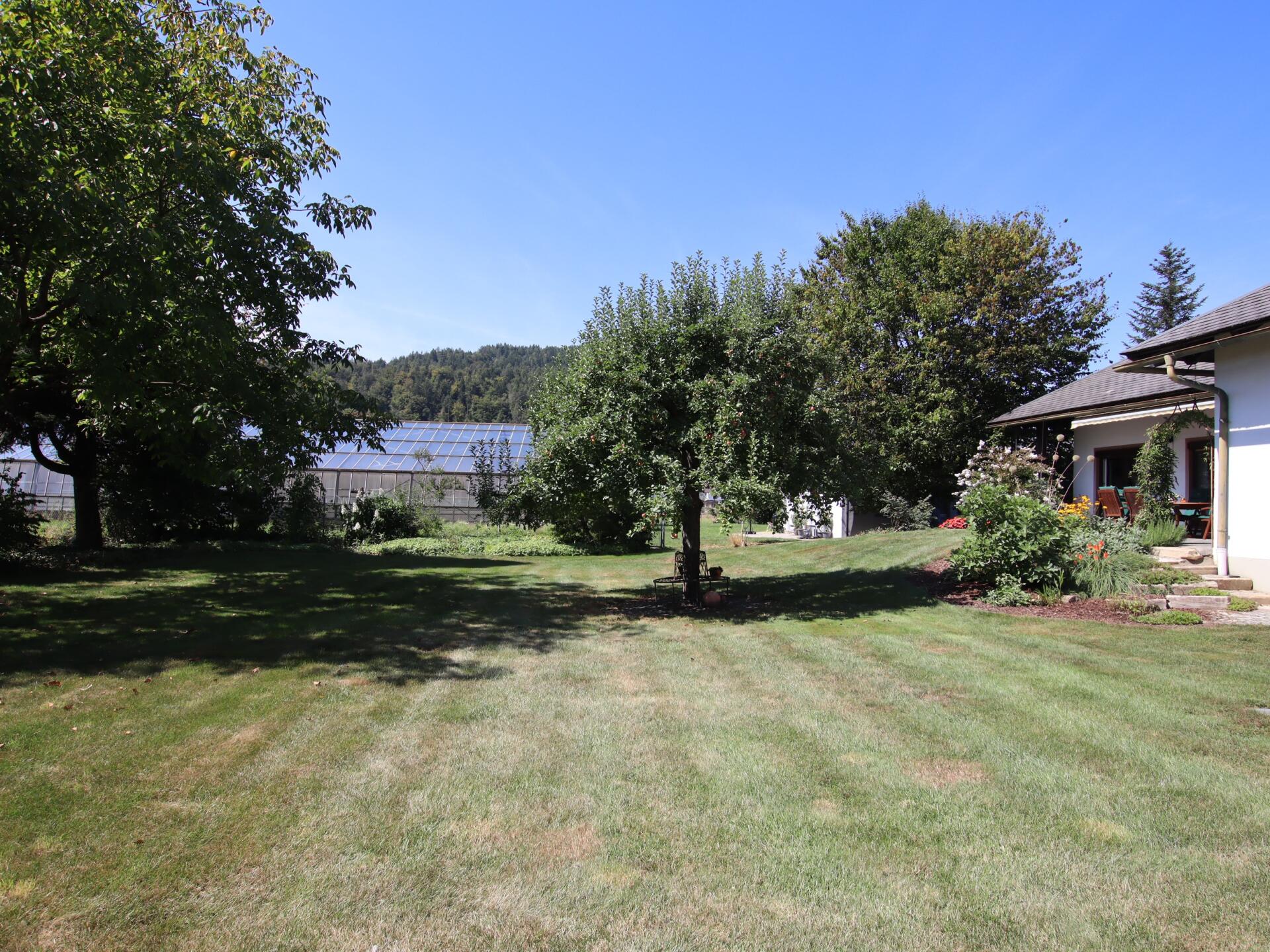 270m² Bungalow mit ausgebautem Dachgeschoss und 1.318m² Grund in Viktring in TOPLAGE