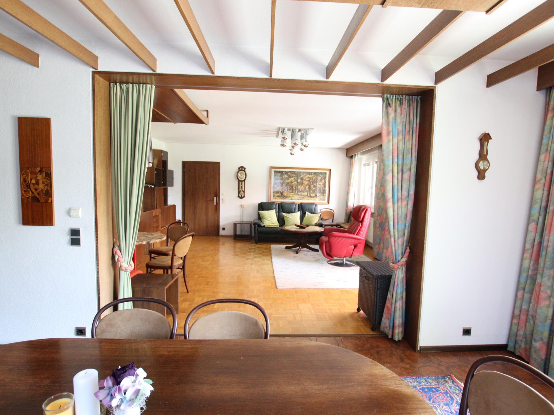 270m² Bungalow mit ausgebautem Dachgeschoss und 1.318m² Grund in Viktring in TOPLAGE