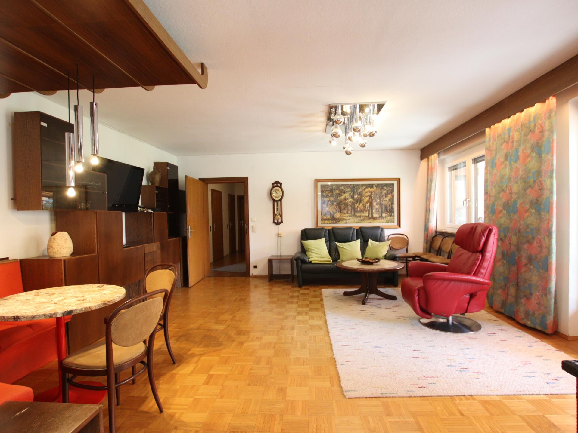 270m² Bungalow mit ausgebautem Dachgeschoss und 1.318m² Grund in Viktring in TOPLAGE