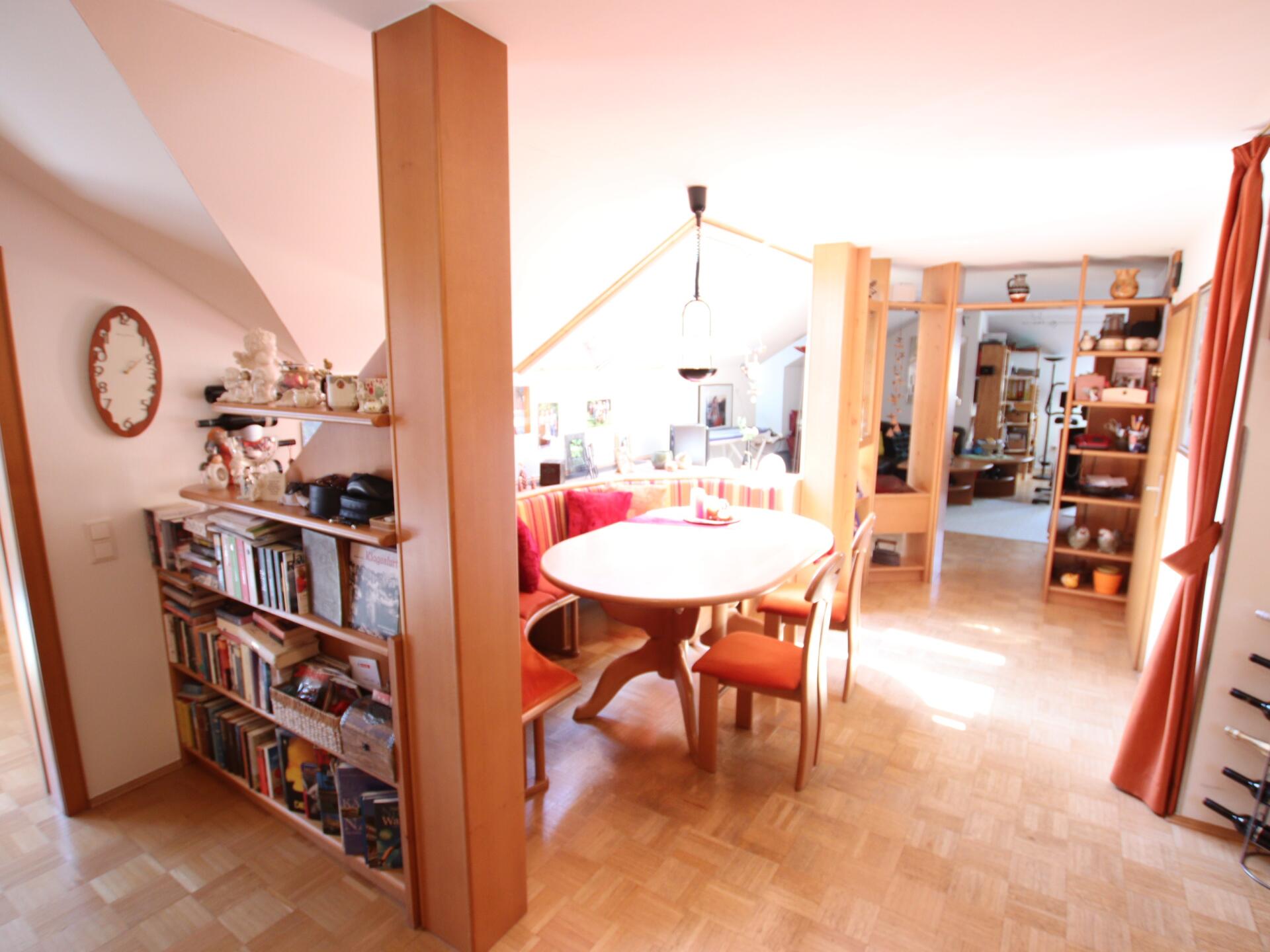 270m² Bungalow mit ausgebautem Dachgeschoss und 1.318m² Grund in Viktring in TOPLAGE