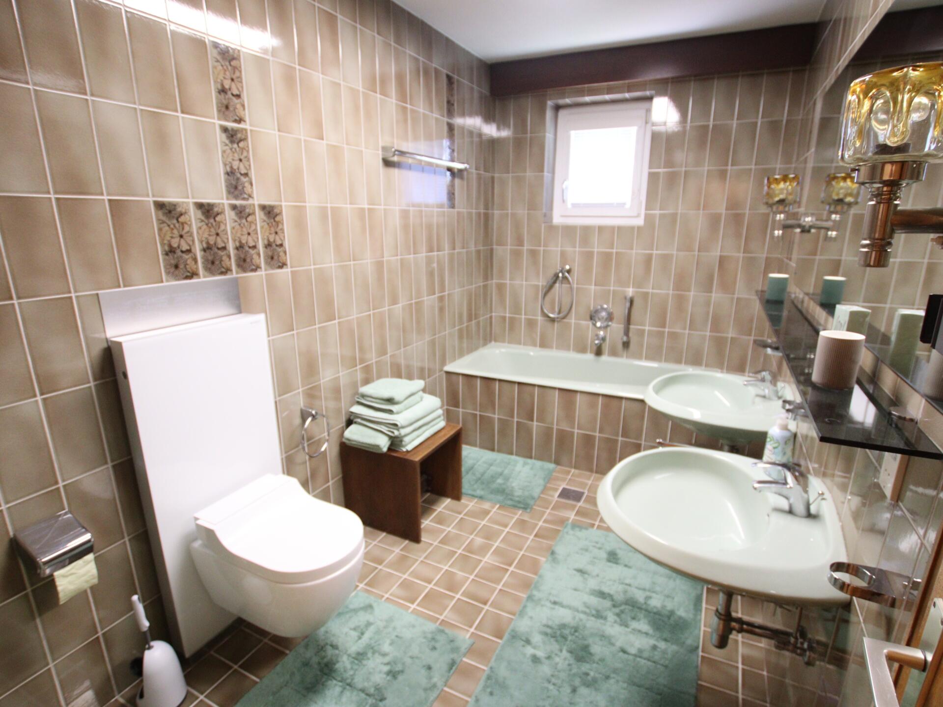 270m² Bungalow mit ausgebautem Dachgeschoss und 1.318m² Grund in Viktring in TOPLAGE