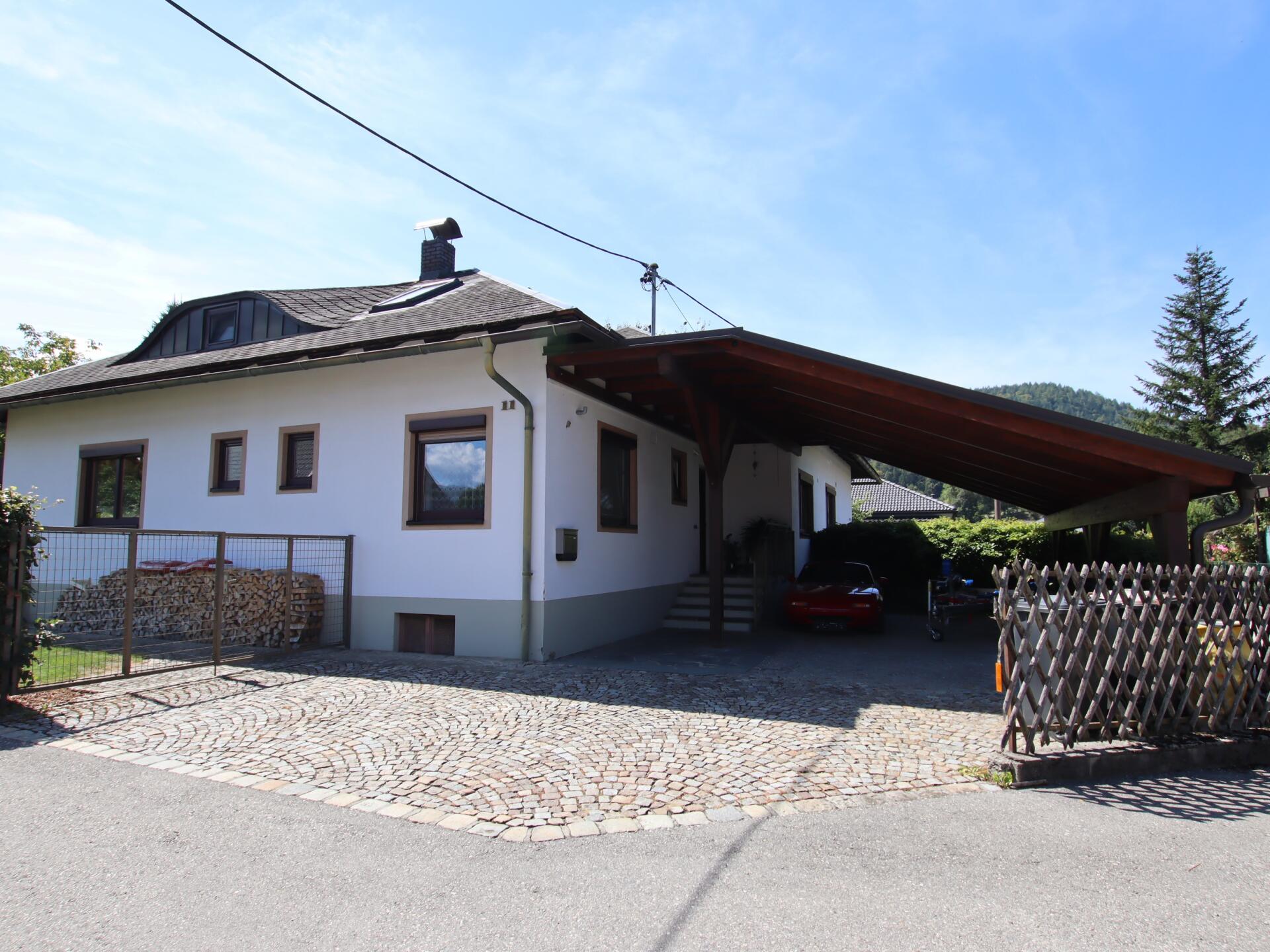 270m² Bungalow mit ausgebautem Dachgeschoss und 1.318m² Grund in Viktring in TOPLAGE