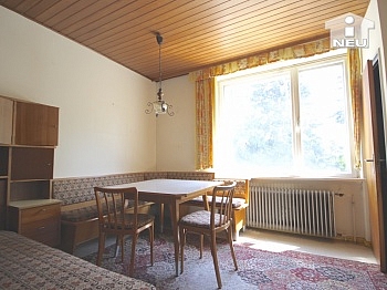 Wohnzimmer Garagenbox Kachelofen - 3-Zi-Wohnung LKH-Nähe