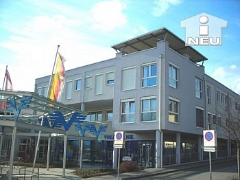Renommiertes Ruhestand Neuwertig - Feldkirchen City Center Küchenstudio zu verkaufen