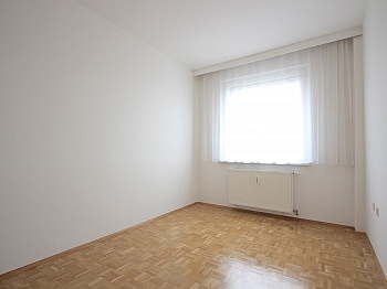 ausgestattet Beschreibung Schlafzimmer - Sonnige 3-Zi-Wohnung mit traumhaftem Fernblick