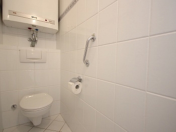 Vorraum großen Heizung - Sonnige 3-Zi-Wohnung mit traumhaftem Fernblick