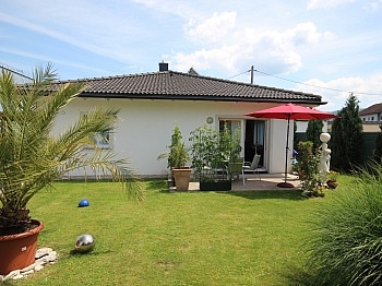 Warmwasseraufbereitung Waidmannsdorf Nebengebäude - Neuer 100m² Bungalow in Waidmannsdorf