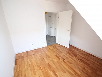 sonnige Wohnung Strasse - Tolle 90m² 3 Zi Penthousewohnung - Linsengasse