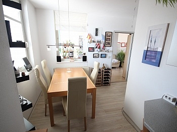 verglastem Wohnzimmer Wohnküche - Schöne 2 Zi Wohnung 68m² in Feschnig
