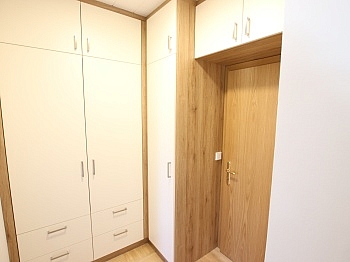 traumhafte Südloggia versiegelt - TOP sanierte 3 Zi Wohnung mit Loggia und Tiefgarage in Welzenegg 