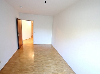sonniger EUROSPAR Ankleide - Schöne 3 Zi Wohnung 83m² in Viktring mit TG