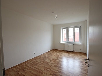 Fernwärme Haustüre Stockwerk - Schöne 3 ZI - Wohnung in der Stadt - Bahnhofstraße