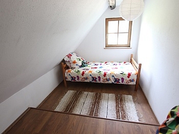  - Älteres Bauernhaus als Ferienhaus mit Nebengebäude - Sittersdorf 