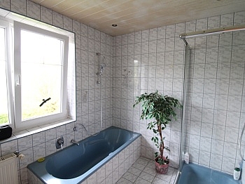 Fenster Carport Wohnung - Schönes 2-3 Familienhaus in Eberndorf