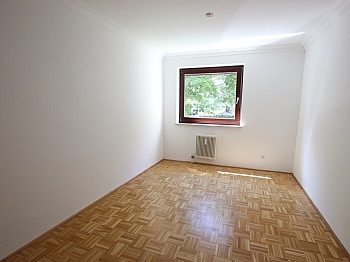  - 4 Zi Wohnung 118m² in Waidmannsdorf + Tiefgarage