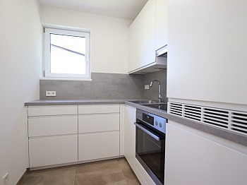 Wörthersee Gehminuten Westbalkon - TOP Ferienwohnung/Wohnung mit Balkon in Krumpendorf - Seenähe