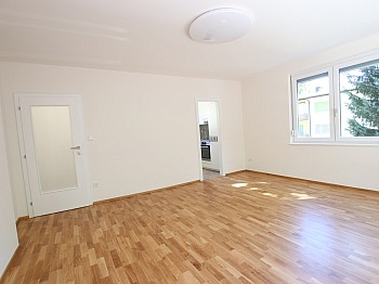 neue Schlafzimmer Krumpendorf - TOP Ferienwohnung/Wohnung mit Balkon in Krumpendorf - Seenähe