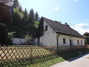 Fenster Nebengebäude Aussichtslage - Älteres Bauernhaus als Ferienhaus mit Nebengebäude - Sittersdorf 