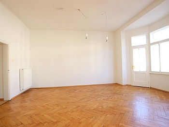 kleiner Bindung Zimmer - Schöne, sanierte 3 Zi Altbauwohnung 90m² in der Bahnhofstrasse