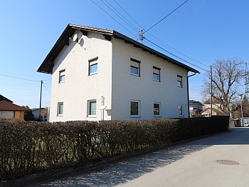 Nebengebäude Laminatböden Fliesenböden - Großzügiges Wohnhaus direkt an der Sattnitz ca. 160m²