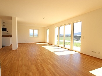 Eichenparkettböden Holzparkettböden Kunststofffenster - Neues 130m² Wohnhaus mit Carport in Maria Saal - ERSTBEZUG!