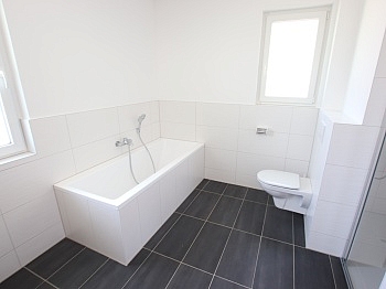 Diele Nord West - Neues 130m² Wohnhaus mit Carport in Maria Saal - ERSTBEZUG!