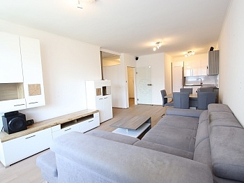 möblierte Terrasse Wohnung - Neue möblierte 2 Zi Penthousewohnung mit Terrasse und Carport in Klagenfurt