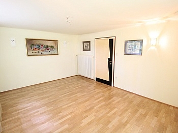 Garderobe gesichert Steuerung - Exclusive Villa in Viktring