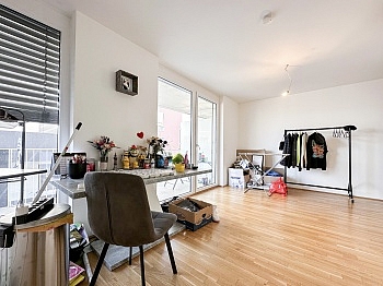 Elternschlafzimmer Nutzwertgutachten Kunststofffenster - Neuwertige und schöne 3 Zi Wohnung mit Balkon und Terrasse in Graz - Liebenau