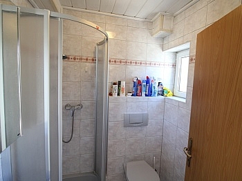 Innentüren Heizkörper Erdgeschoss - Teilsaniertes 88m² Wohnhaus in Waidmannsdorf - Top Lage