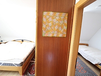 Haustüre Armaturen Badewanne - Teilsaniertes 88m² Wohnhaus in Waidmannsdorf - Top Lage