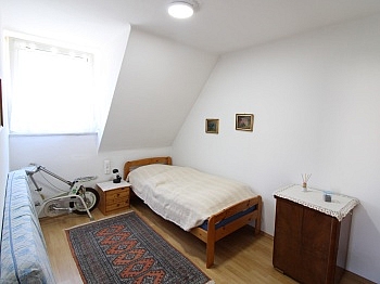 Teilweise teilweise schönes - Teilsaniertes 88m² Wohnhaus in Waidmannsdorf - Top Lage