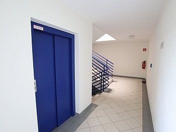 Lutz Ecke Lift - Junge und schöne 3-Zi-Wohnung mit Terrasse und Tiefgarage und schönem Ausblick in Welzenegg