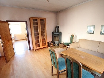 ERDGESCHOSS Stiegenhaus Änderungen - Schönes 135m² Wohnhaus mit schönen idyllischen 423m² Hofgrundstück - Klagenfurt