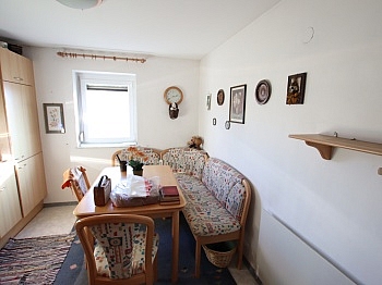 sonniges Räumung Sonnige - Schönes 135m² Wohnhaus mit schönen idyllischen 423m² Hofgrundstück - Klagenfurt