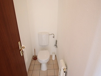 WOHNUNG Vorraum großes - 2 Zi Wohnung in Waidmannsdorf in der Mozartstraße - Penthouse in Super Aussichtslage