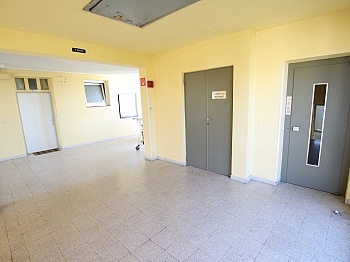 mittels ruhige Zugang - 2 Zi Wohnung in Waidmannsdorf in der Mozartstraße - Penthouse in Super Aussichtslage