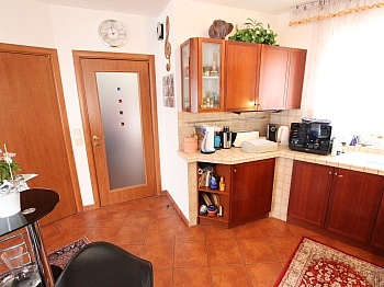 Abstellplatz Grundstück Nutzfläche - Schönes und junges 130m² Eckreihenhaus in Annabichl mit Tiefgarage
