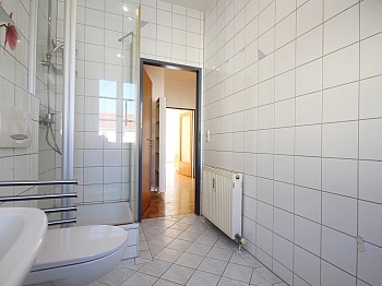 Küchenzeile geräumiges Abstellraum - 2-Zi-Wohnung in Bestlage/Stadtzentrum-Paradeisergasse 