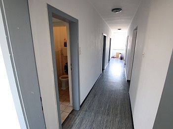 getroffen Gasthaus Geräten - Wohn- und Geschäftshaus in Keutschach-Höflein mit 1.892m² Grundstück und 3 Garagen Nähe Rauschelesee