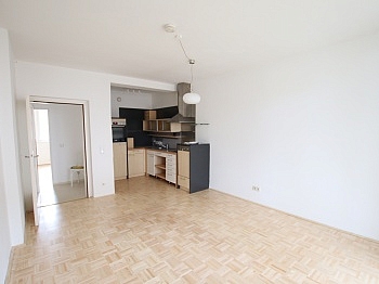 Westloggia Schöne Wohnung - Schöne 2 Zi - Wohnung in Waidmannsdorf - UNI Nähe