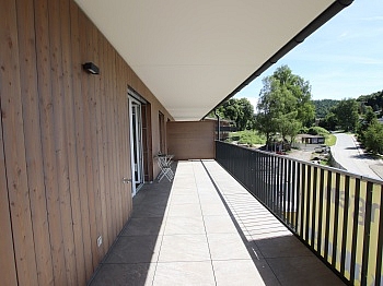 Penthousewohnung Saisonbadekarten fertiggestellt - Traumhafte, exclusive 3 - Zi Penthousewohnung
mit Seeblick - Erstbezug  
 