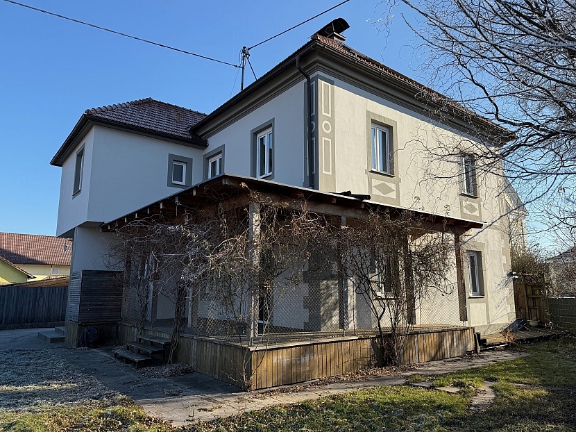 -Stilvolle Villa mit 200m² Nfl. plus XXL-Terrassen am Stadtrand Völkermarkt in Superlage