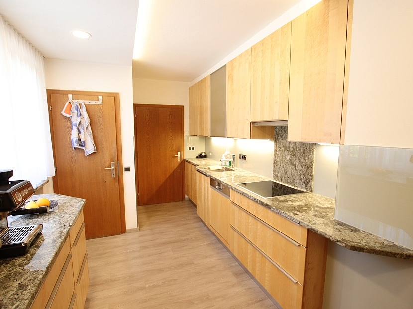 -270m² Bungalow mit ausgebautem Dachgeschoss und 1.318m² Grund in Viktring in TOPLAGE
